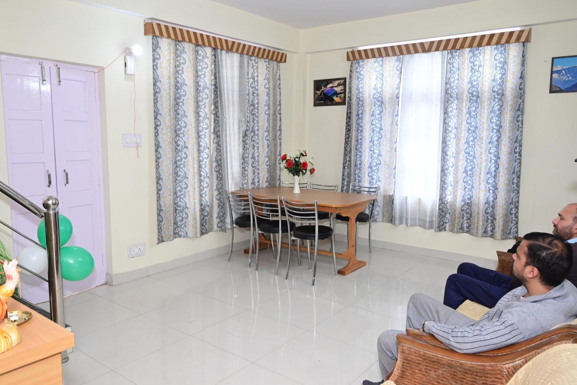 Krishna B&B Near Mall Road Shimla Zewnętrze zdjęcie
