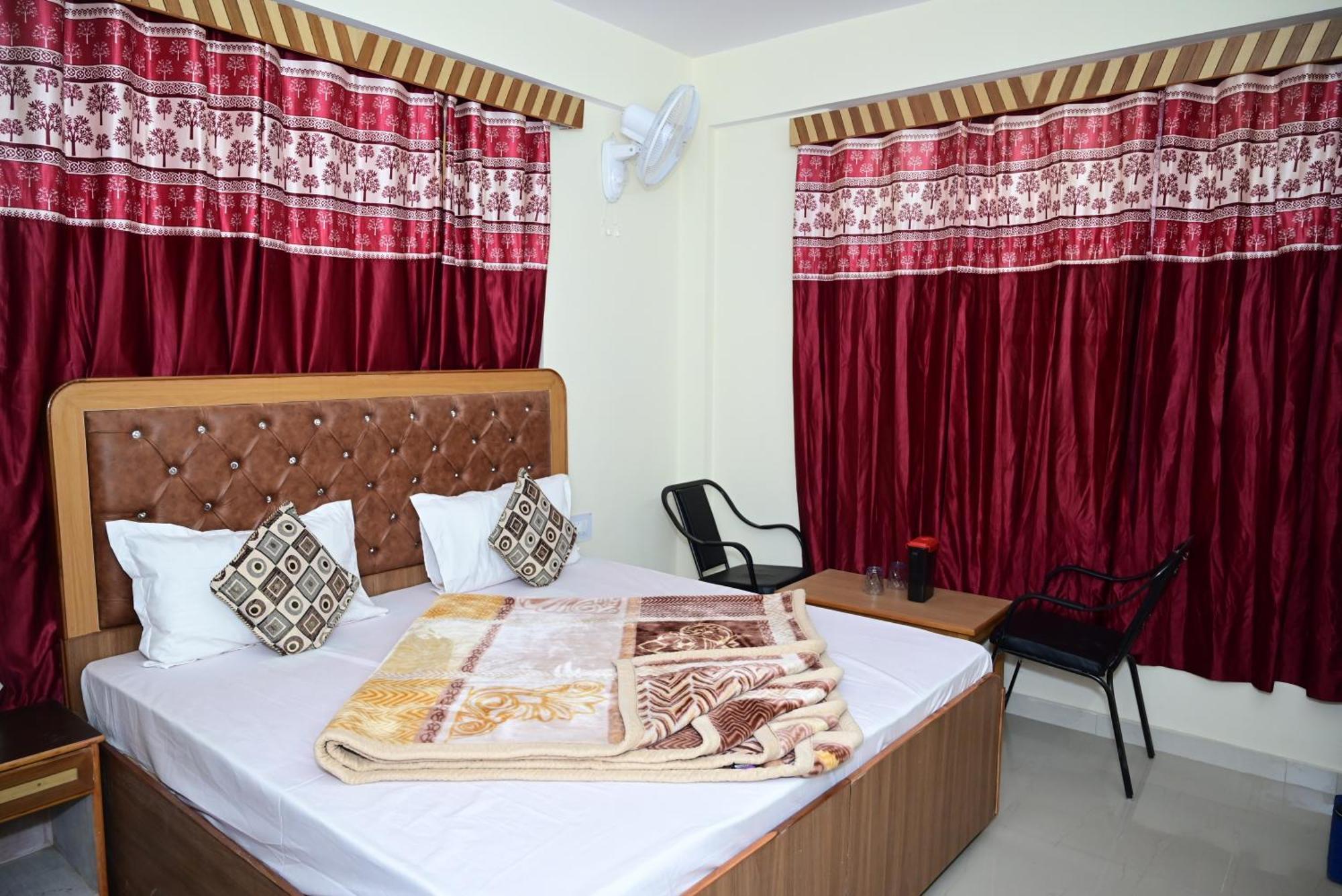 Krishna B&B Near Mall Road Shimla Zewnętrze zdjęcie